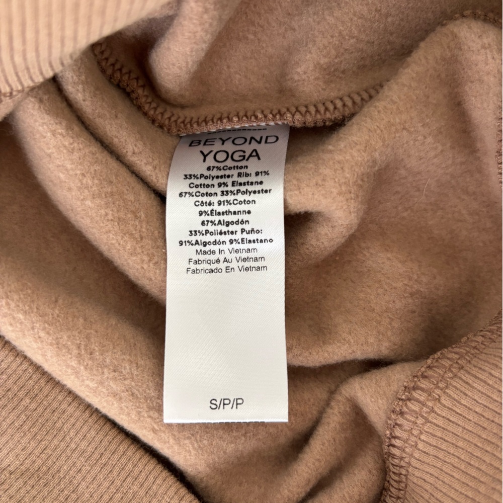 NWOT Beyond Yoga LuxeFleece Zip-Up Hoodie - Desert Sand Sz Small - Picture 5 of 8